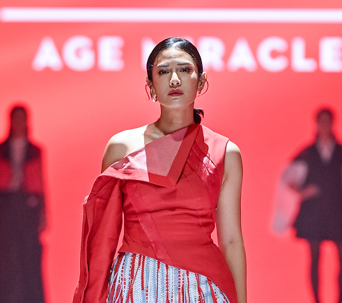 ‘Miracle Runway’ JFW 2025, Rayakan Kecantikan Perempuan Tanpa Batasan Usia
