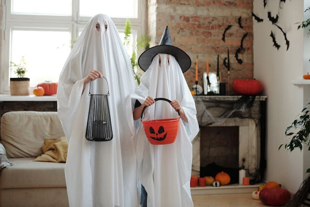 Selalu Disebut saat Halloween, Apa Arti <i>Trick or Treat</i>?