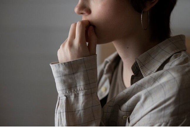 Kamu Merasa Benci Diri Sendiri secara Tiba-tiba? Ternyata Ini 5 Alasannya