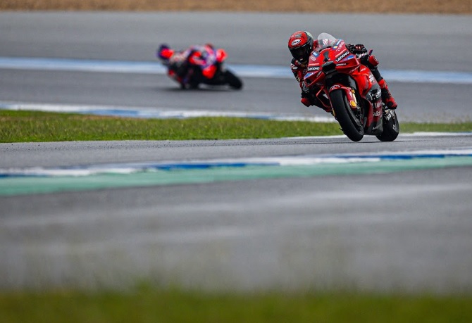 Bagnaia Ungkap Strategi Ladeni Martin dan Marquez di Sirkuit Buriram