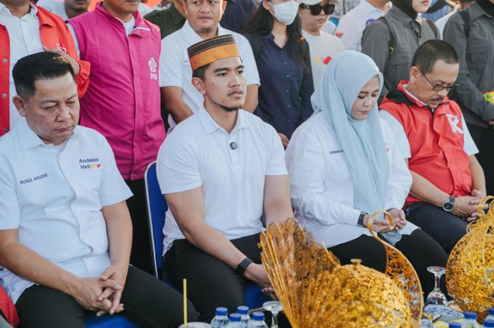 Kaesang Dukung Syaharuddin-Nurkanaah, Jamin BPJS Gratis untuk Warga Sidrap