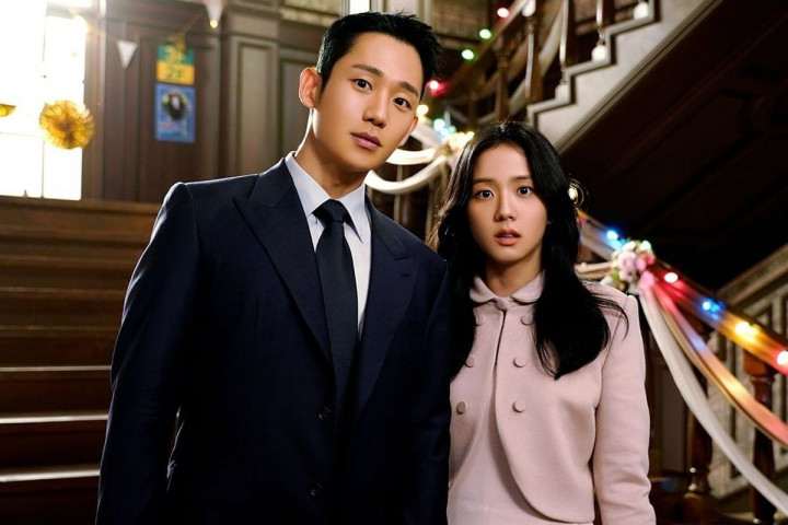 10 Drakor Populer yang Dibintangi Idol K-pop