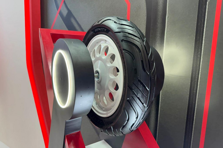 Zeneos Ionity EV Jadi Pelengkap Motor Listrik