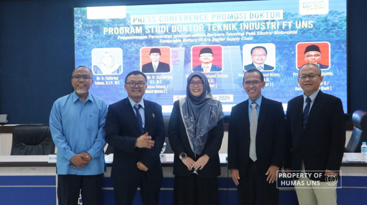 Fakhrina Fahma Raih Gelar Doktor di UNS Tanpa Ujian Terbuka, Kok Bisa?