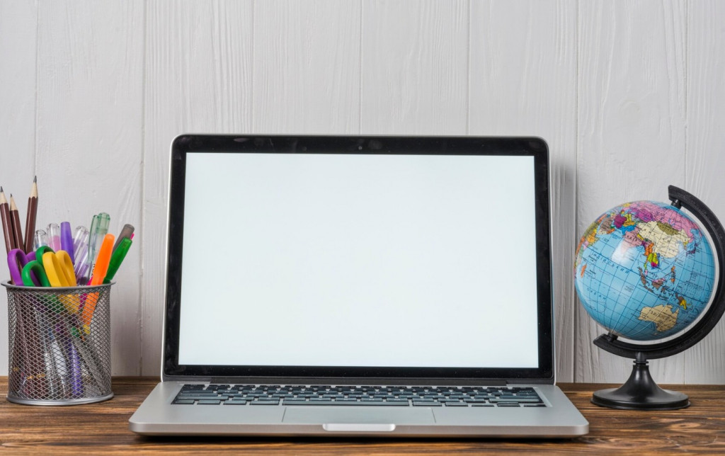 Ilustrasi laptop. Freepik