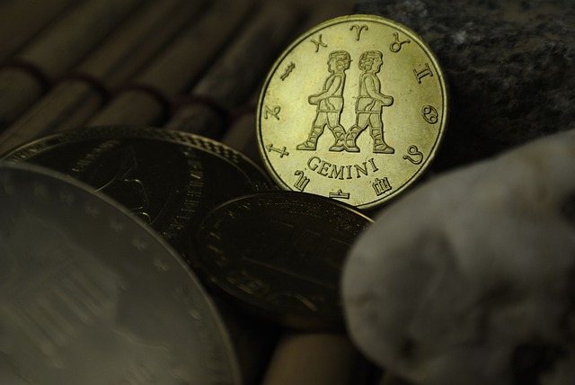 Kenapa Zodiak Gemini Sering Dianggap <i>Public Enemy</i>? Ini 6 Alasannya