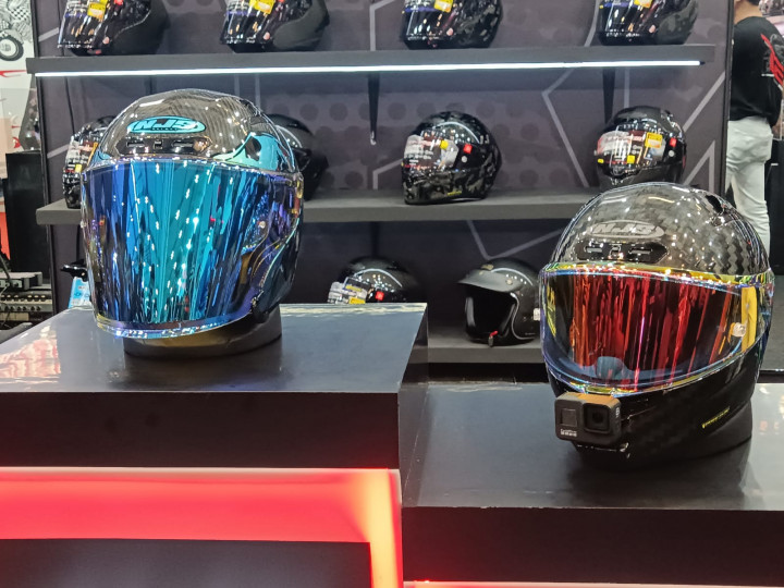 NJS Punya Helm Berbahan Carbon Composite Shell, Cek Harganya
