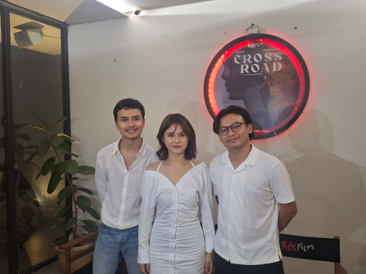 Pengalaman Misterius Maizura di Film Cross Road