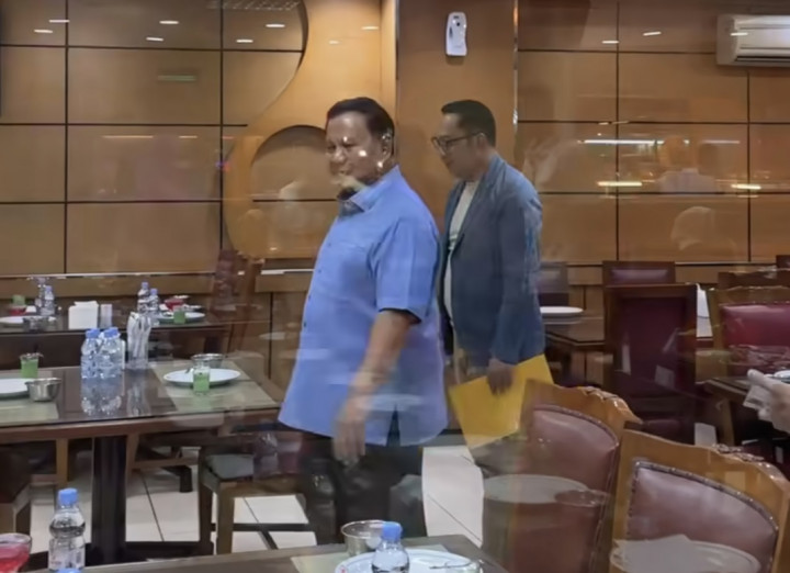 RK Bawa Map Kuning saat Makan Malam Bersama Prabowo, Apa Isinya?