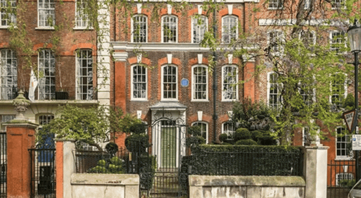 Koleksi Properti Mewah Miliarder Michael Bloomberg, Pendukung Kamala Harris