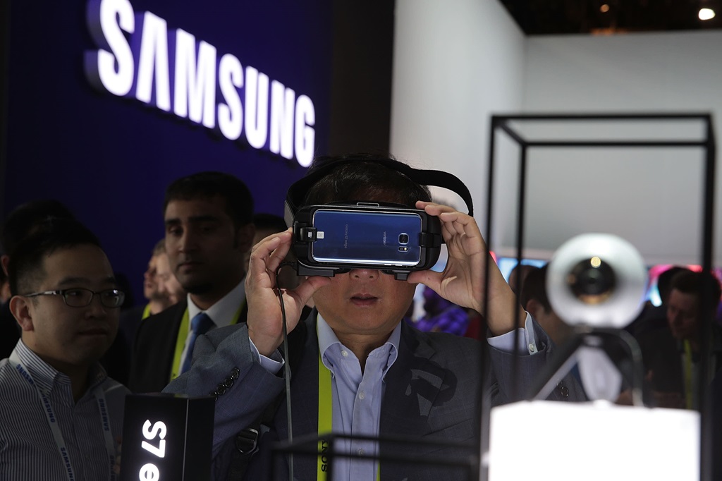 Samsung Indikasikan Peluncuran Perangkat Mixed Reality di 2025