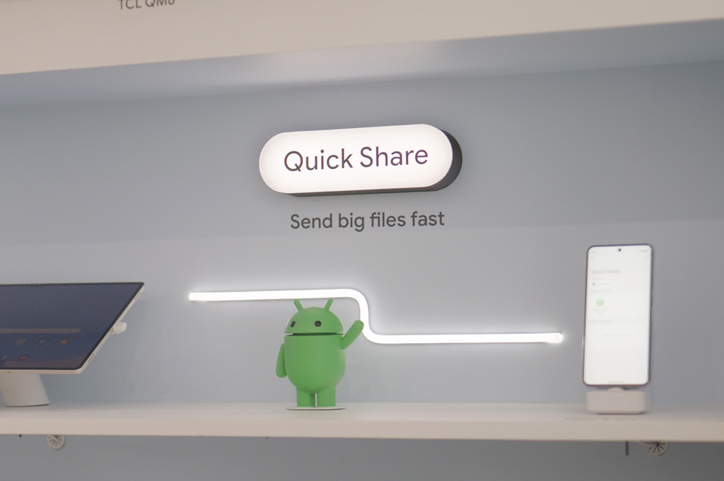 Analis menemukan indikasi Google akan menghadirkan fitur Quick Share ke platform iOS dan macOS.