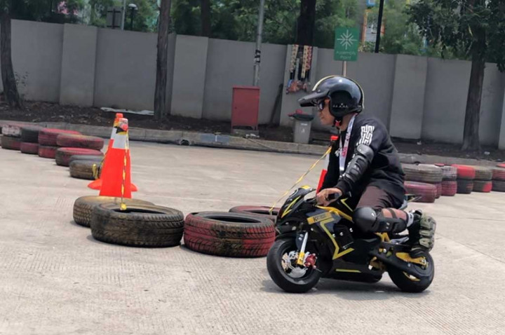 Seseruan MiniGP di IMOS 2024, Uji Skill Balap Anda Bareng Teman!