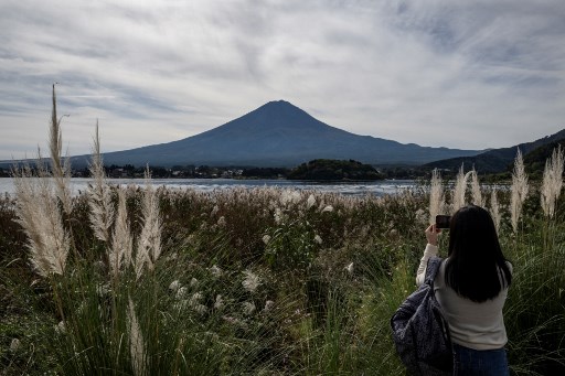 Fenomena Langka, Gunung Fuji tak Bersalju