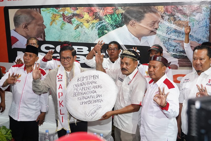 Bertemu Asosiasi PKL, Pramono Janji Tak Lakukan Penggusuran