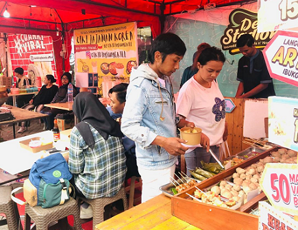 Sajikan 10 Jenis Bakso, Festival Kuliner Ini Ramai Diserbu Pengunjung