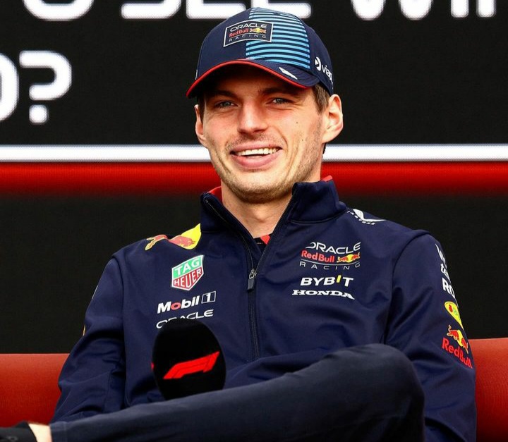 Max Verstappen Juara GP Brasil