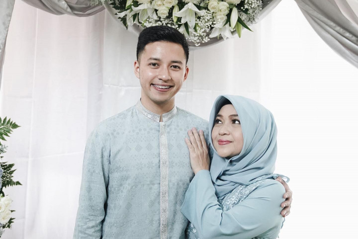 Dina Mariana Meninggal, Ezra Mandira Eks HIVI! Selalu Dampingi di Rumah Sakit