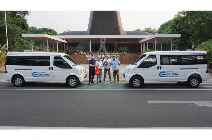 Jagat Satwa Nusantara Gunakan Mobil Listrik Sebagai Mobil Operasional