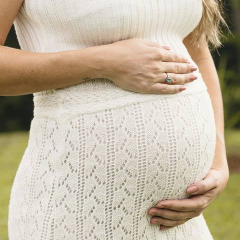 Sakit Kepala Saat Hamil, Perlukah Bumil Khawatir?