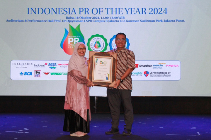 Program Teman UMKM Smartfren Raih Penghargaan PR of the Year 2024