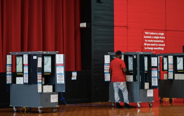 FBI Curigai Ancaman Bom saat Pilpres AS Berasal dari Rusia