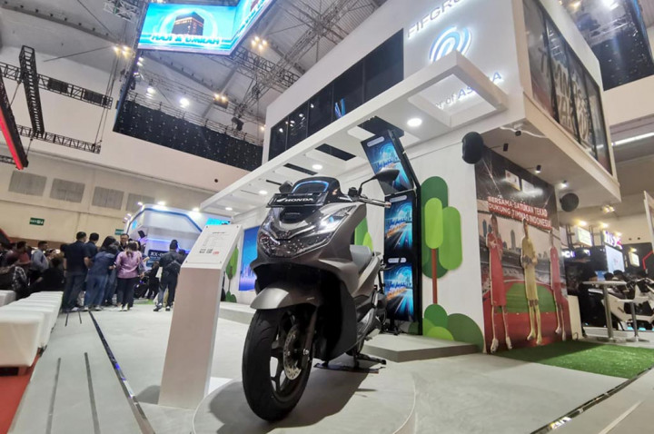 Modal Pegang Motor 40 Jam, Ibu Ini Dapat Motor Gratis