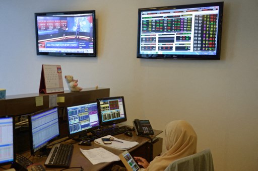 IHSG Remuk Nyaris 2%