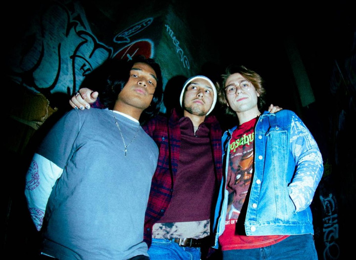 Mengenal HeadFirst, Band Rock Amerika yang Drummer-nya Orang Indonesia