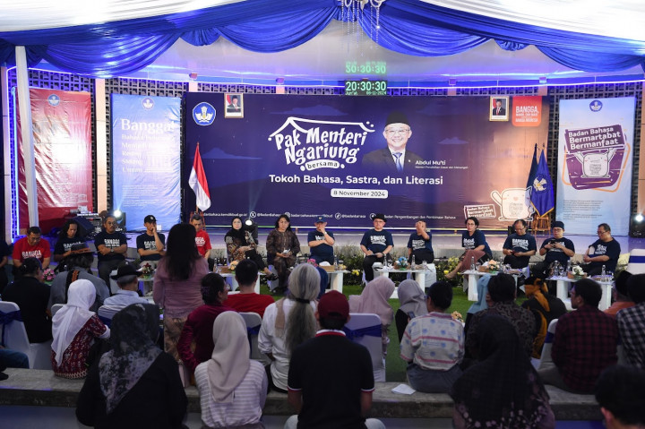 Ketika Penyair dan Penulis Curhat kepada Mendikdasmen