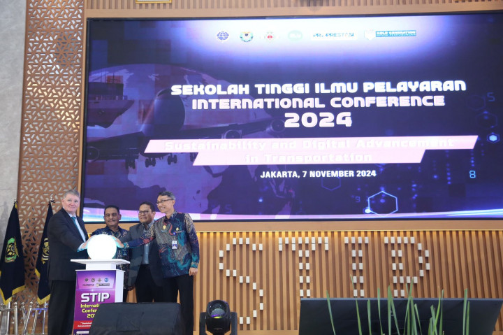 Gelar STIPCON 2024, STIP Jakarta Eksplorasi Kemajuan Teknologi Transportasi