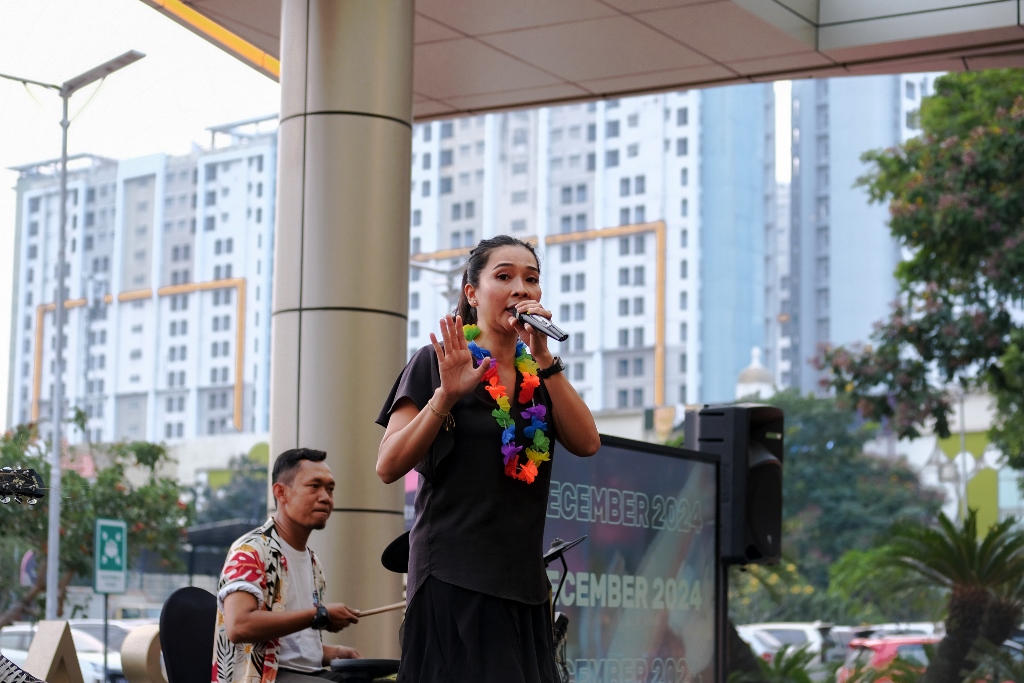 Meichan ex Duo Maia saat tampil pada Konferensi Pers di Atria Hotel Gading Serpong pada 8 November 2024.