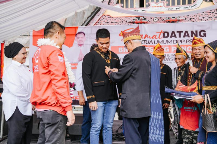 Kaesang Ajak Warga Dairi Dukung Bobby Nasution dan Jogima