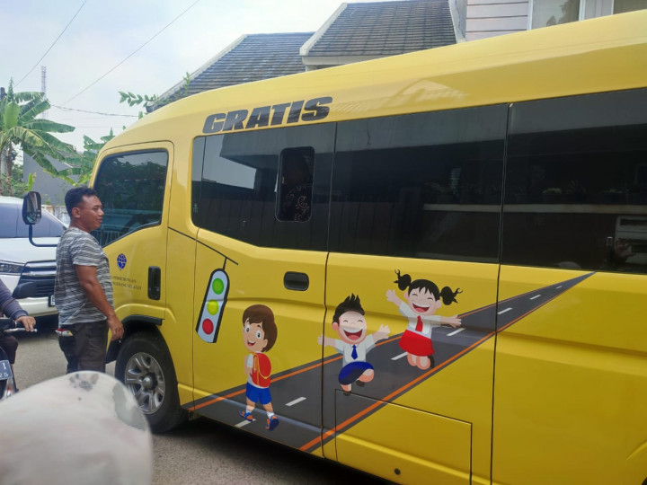 Pemkot Tangsel Tambah Rute Bus Sekolah Gratis