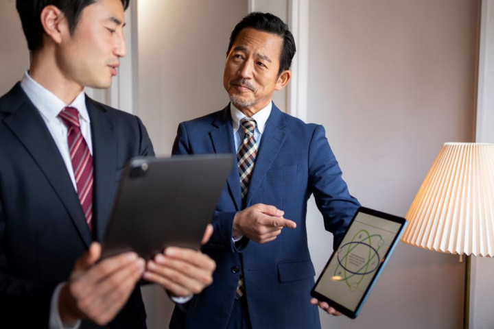 Pengertian Broker, Tugas, dan Jenisnya