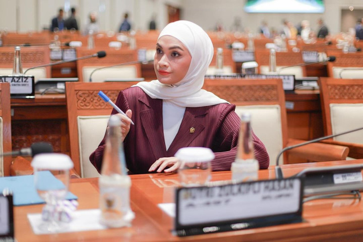 Profil Futri Zulya Savitri: Putri Zulkifli Hasan, Calon Istri Zumi Zola
