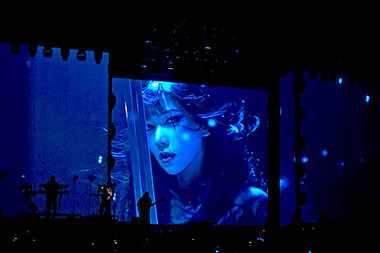 Rangkuman Megahnya Konser Tunggal Satu Dekade Isyana Sarasvati