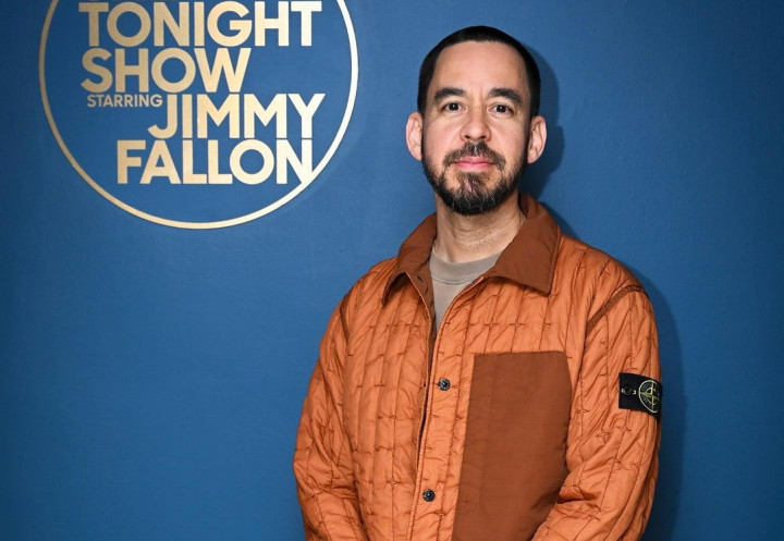 Mike Shinoda Ungkap Alasan Brad Delson Tak Ikut Tur Linkin Park