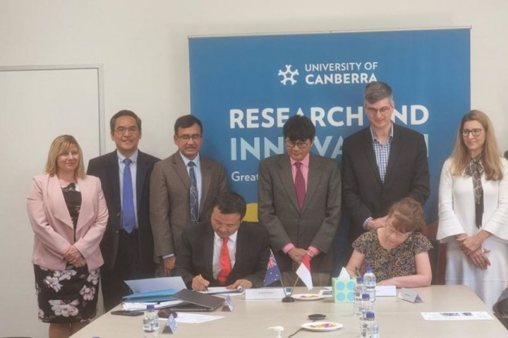 UNS & Universitas Canberra Jalin Kerja Sama Strategis Penelitian Bus Listrik