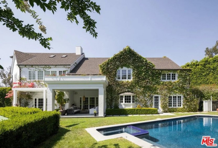 Bintang Avatar Obral Rumah Miliknya Seharga Rp158 Miliar