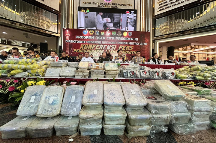 Top! Polisi Gagalkan Peredaran 389 Kg Sabu Jaringan Afghanistan