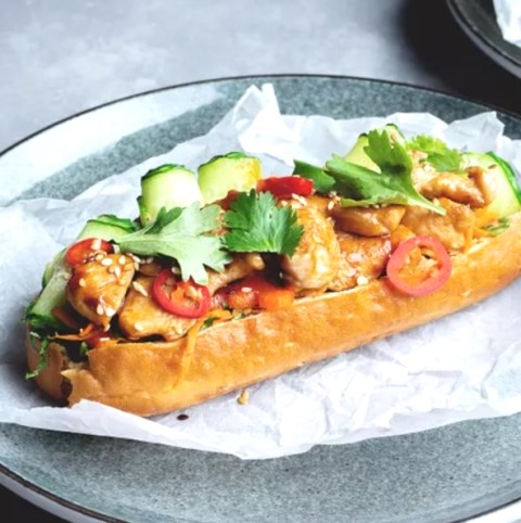 Char Siew Chicken Bahn Mi, Sandwich Asal Vietnam