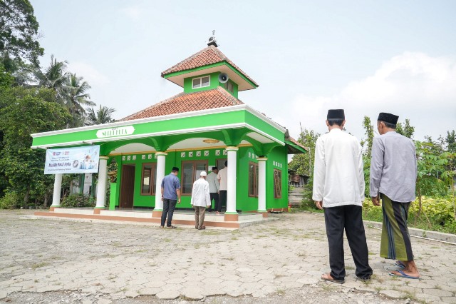 Teknologi <i>Self Cleaning</i> Bikin Cat Rumah Ibadah Tahan Lama
