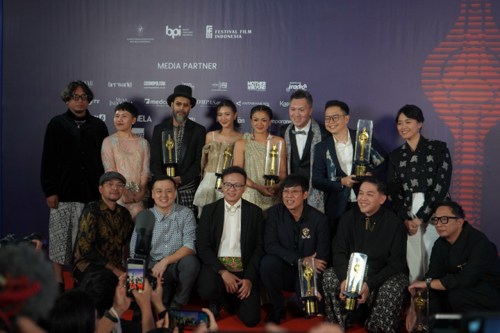 Sheila Dara dan Alex Abbad jadi Pemeran Pendukung Terbaik FFI 2024