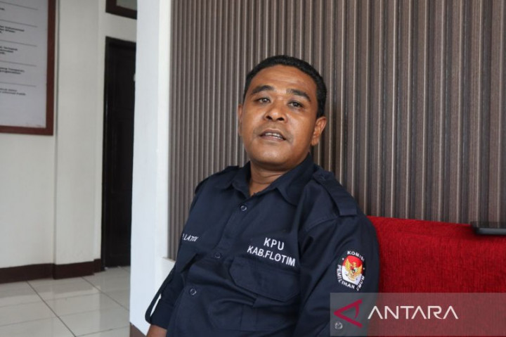 Pengepakan Logistik Pilkada di Flores Timur Tunggu Data Penyintas Erupsi Gunung Lewotobi