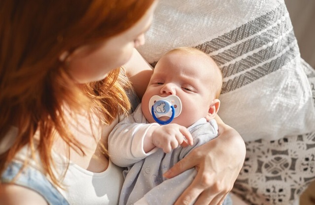 Peran Penting Empeng untuk Kemampuan Minum Bayi Prematur