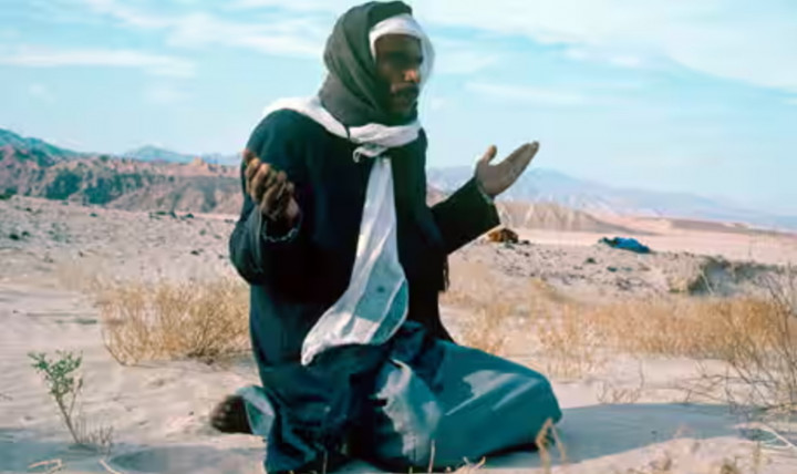 Pakaian Hitam Buat Lebih Gerah, Mitos atau Fakta?