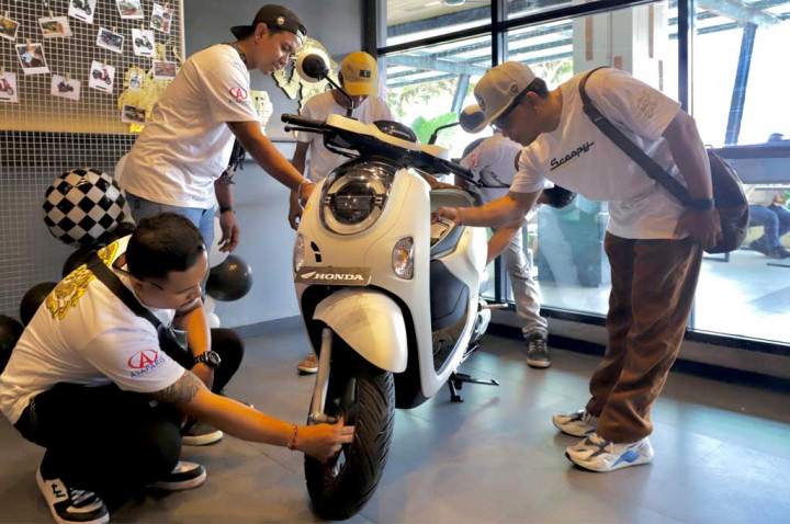 Ulik Honda Scoopy dari Masa ke Masa, Konsisten di Segmen Fashion?