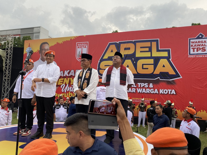 Hadiri Kampanye Pramono-Rano, Anies Ajak Pendukung Kawal TPS