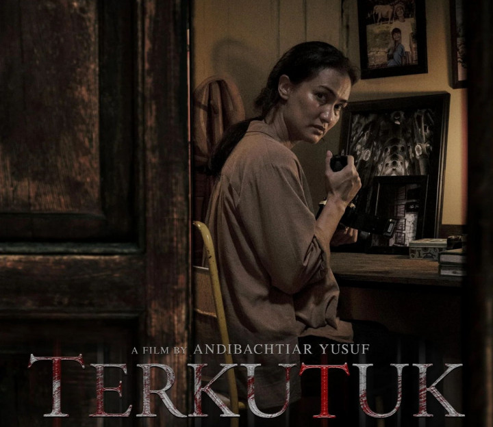 Ketika Atiqah Hasiholan Alami Teror karena Buka Paket Misterius